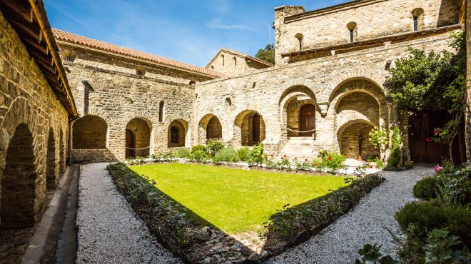 Abbaye Saint Martin du Canigou Abbaye Saint Martin du Canigou