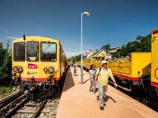 Le train jaune Le train jaune